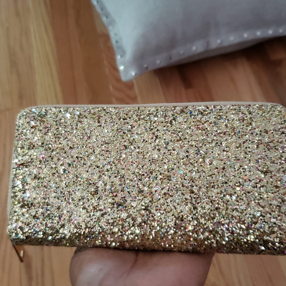 Gold sequins wallet/clutch .Original packaging - Picture 2 of 3